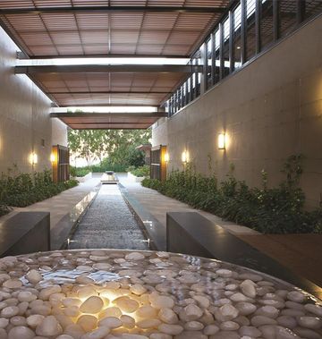 Oaks Redcliffe Mon Komo Suites