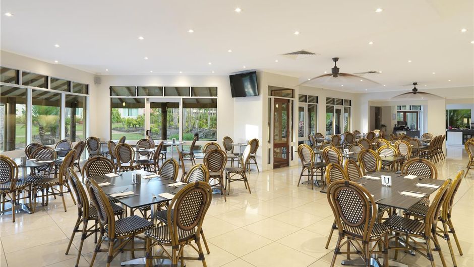 Oaks Sunshine Coast Oasis Resort Restaurant