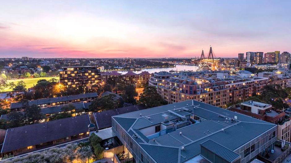 Oaks Sydney Goldsbrough Suites Exterior