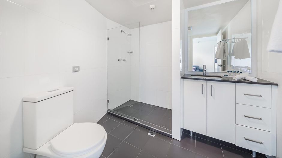 Oaks Sydney Hyde Park Suites Room
