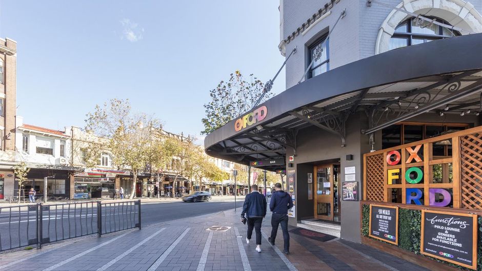 Oaks Sydney Hyde Park Suites Exterior