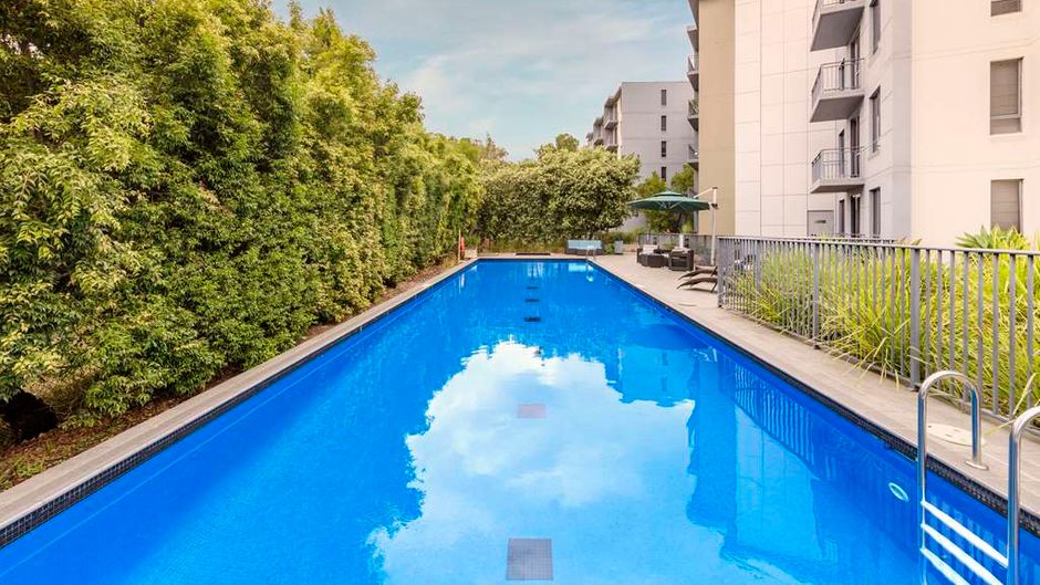 Oaks Sydney North Ryde Suites Pool