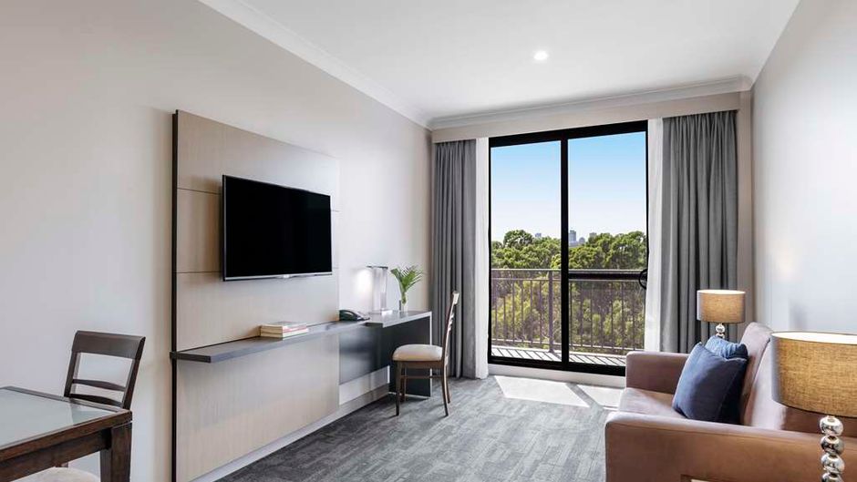 Oaks Sydney North Ryde Suites Room