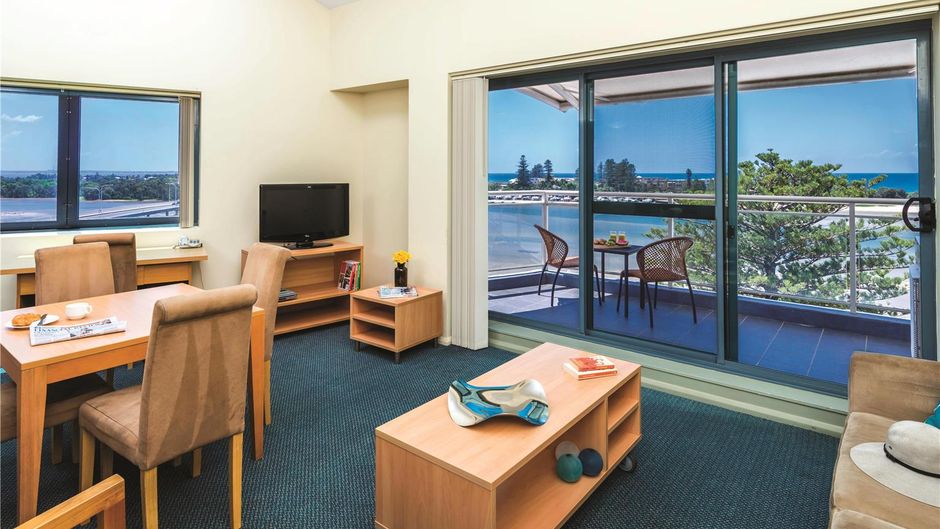 Oaks The Entrance Waterfront Suites Suite