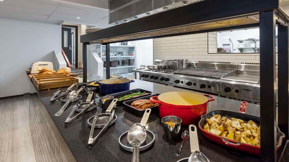 Oaks Wellington Hotel Restaurant