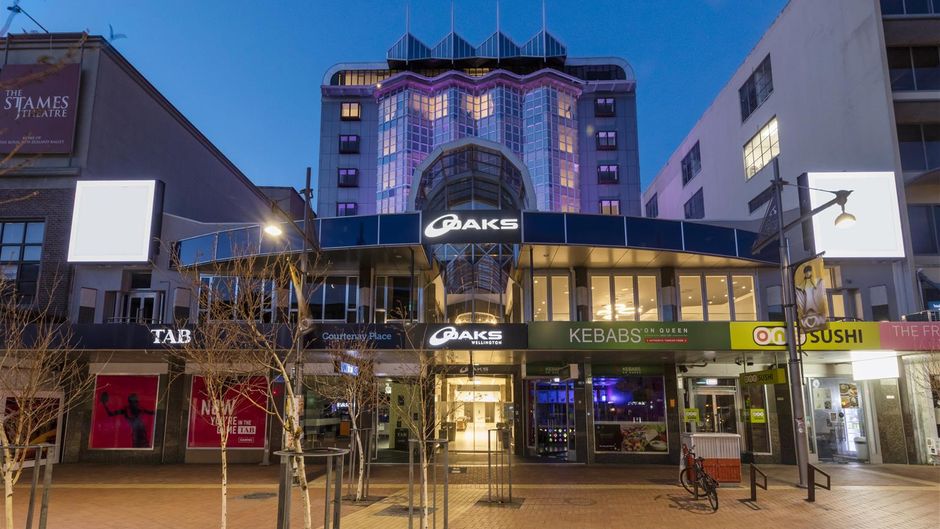 Oaks Wellington Hotel Exterior