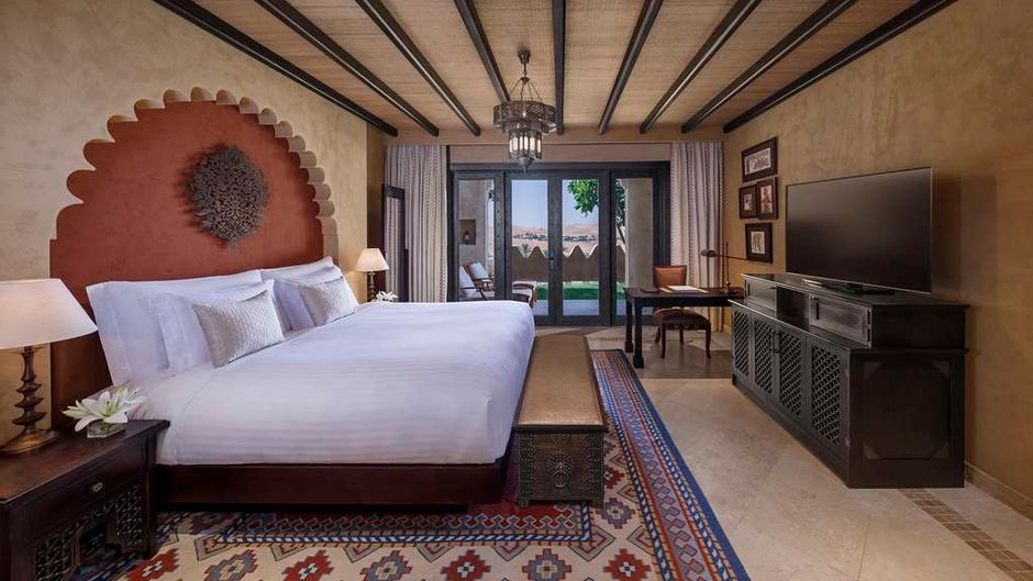 Qasr Al Sarab Desert Resort by Anantara Suite