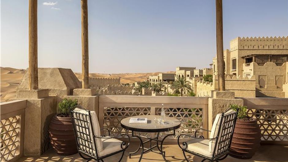 Qasr Al Sarab Desert Resort by Anantara Lobby