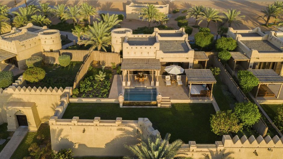 Qasr Al Sarab Desert Resort by Anantara Exterior