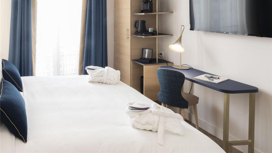 Mercure Paris Lafayette Room