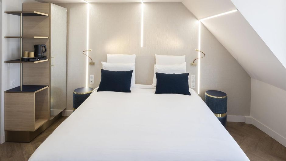 Mercure Paris Lafayette Room