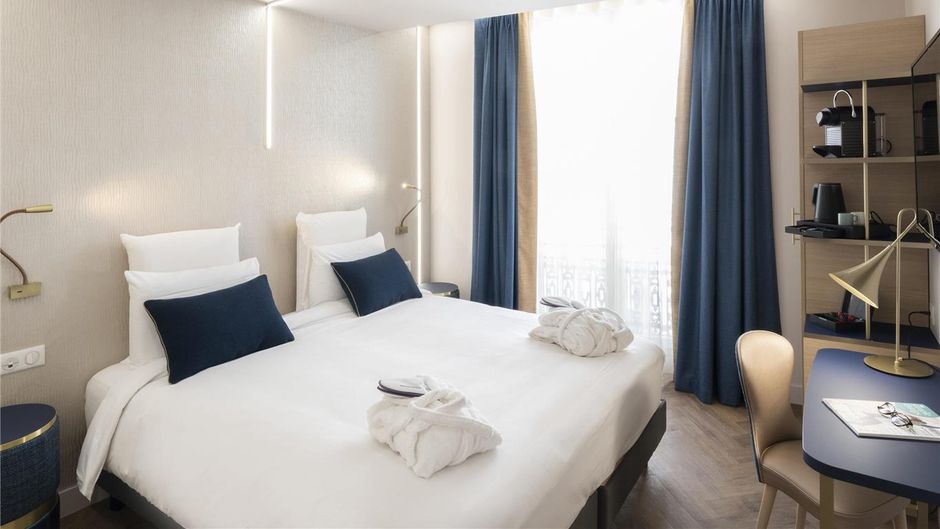 Mercure Paris Lafayette Room