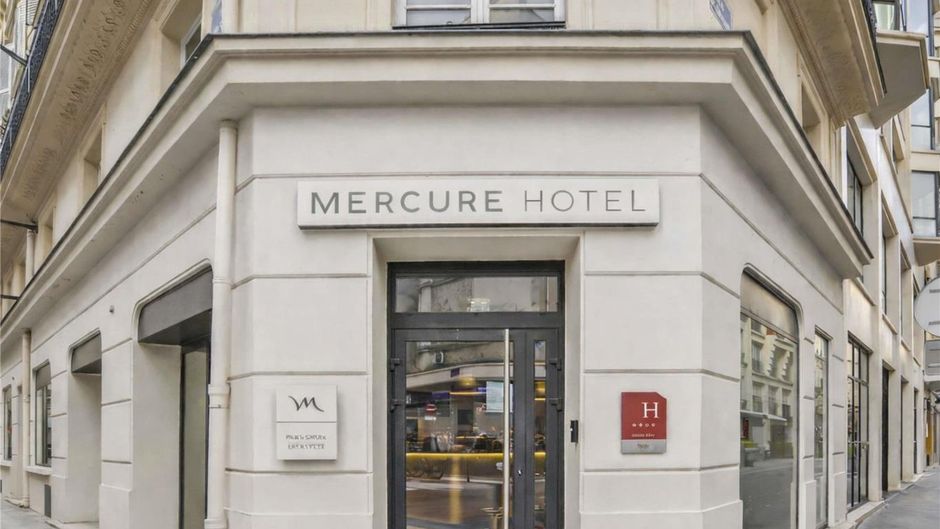 Mercure Paris Lafayette Exterior