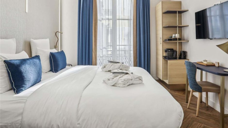 Mercure Paris Lafayette Room