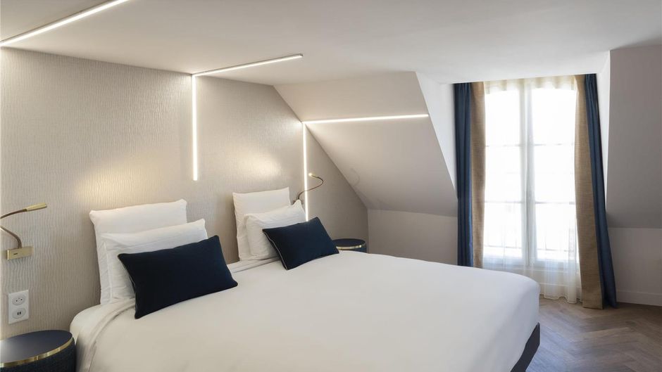 Mercure Paris Lafayette Room