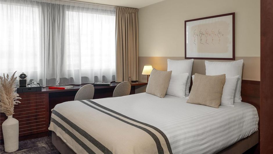 Mercure Paris Gare Montparnasse TGV Room