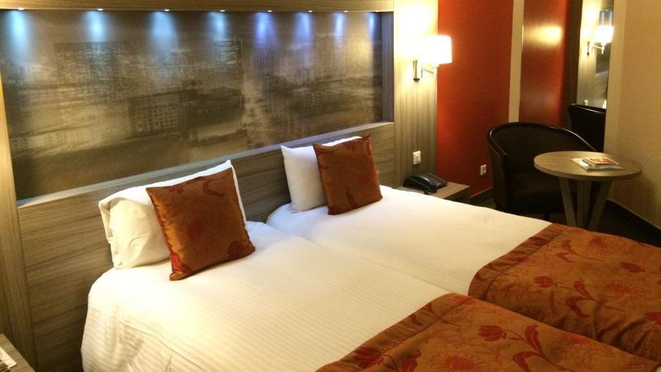 Charme Hotel Audincourt Room