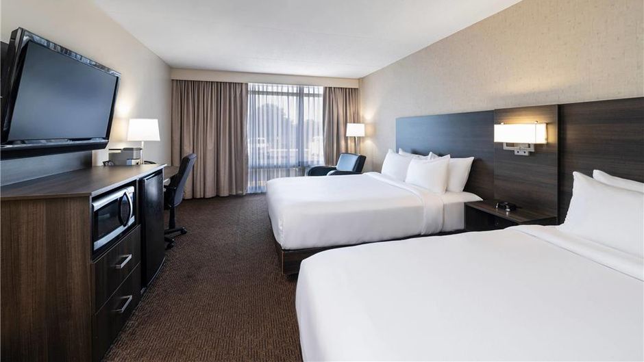Quality Inn & Conference Centre Kingston Room