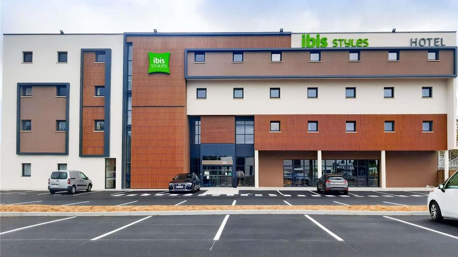 Ibis Styles Contres-Cheverny Exterior