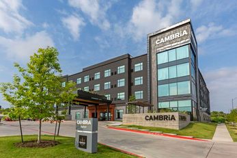 Cambria Hotel Austin Airport