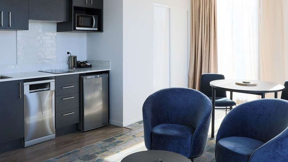 Ramada by Wyndham Wellington Suite