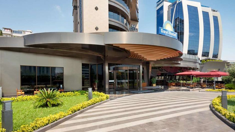 Days Hotel by Wyndham Istanbul Maltepe Exterior