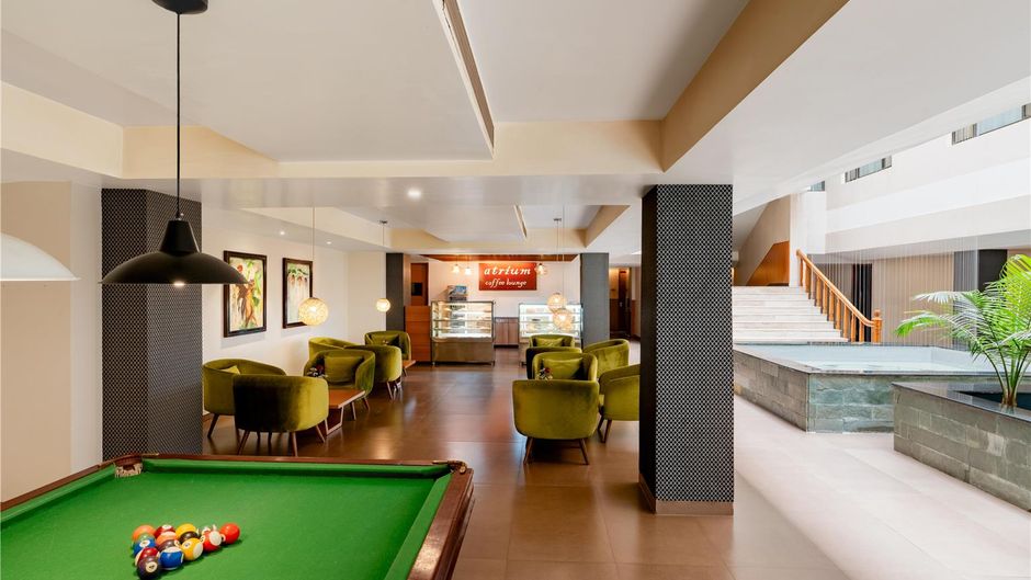 Classic Grande Imphal, Radisson Individ. Lobby