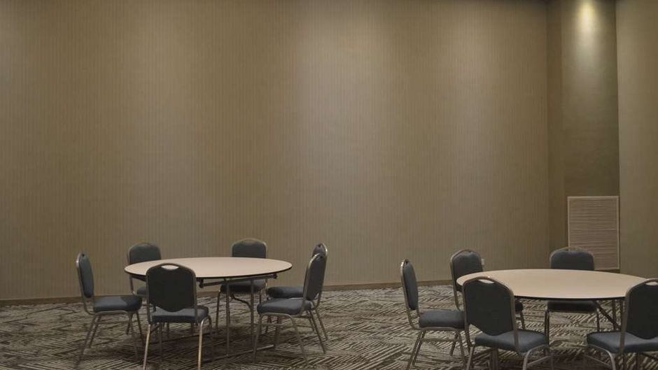 Days Inn by Wyndham Zarate Meeting