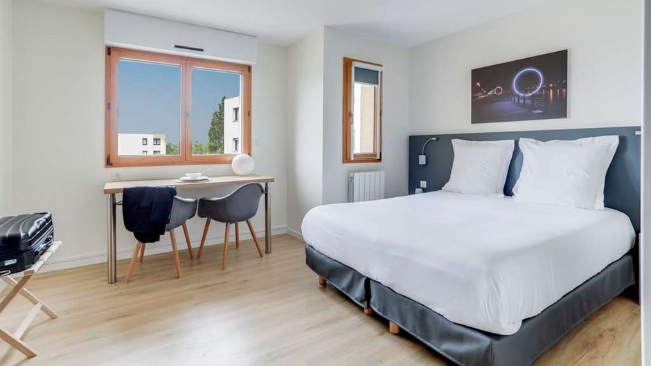 Cerise Nantes La Beaujoire Room