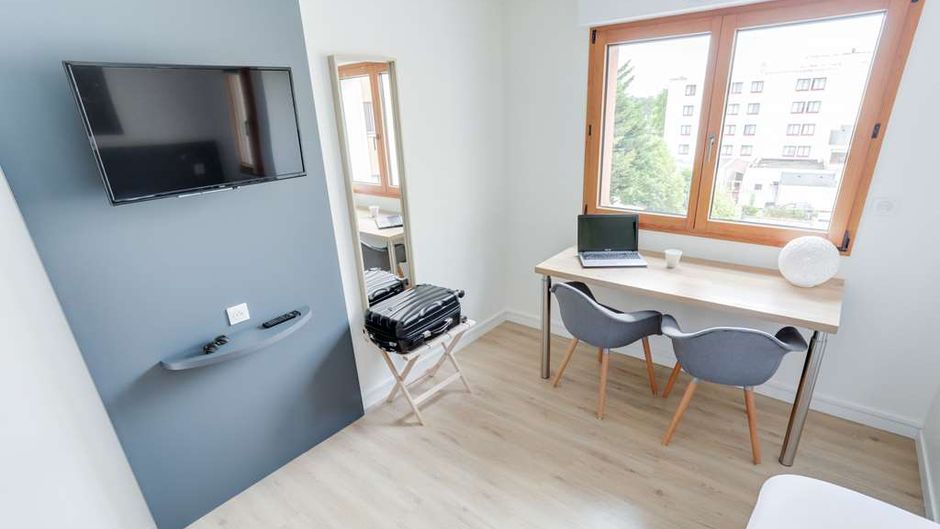 Cerise Nantes La Beaujoire Room