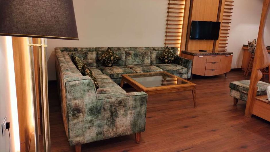 Ramada by Wyndham Varanasi Katesar Suite