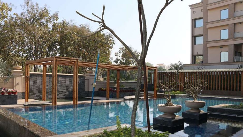 Ramada by Wyndham Varanasi Katesar Pool