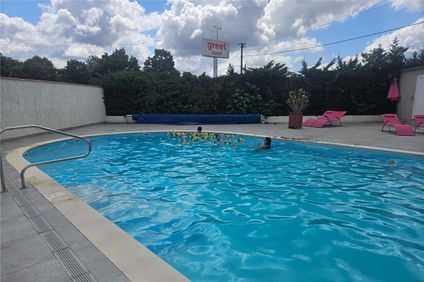 Greet Hotel Castres Saix