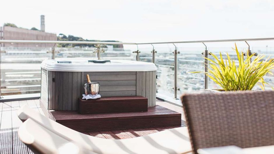 The Royal Yacht Exterior