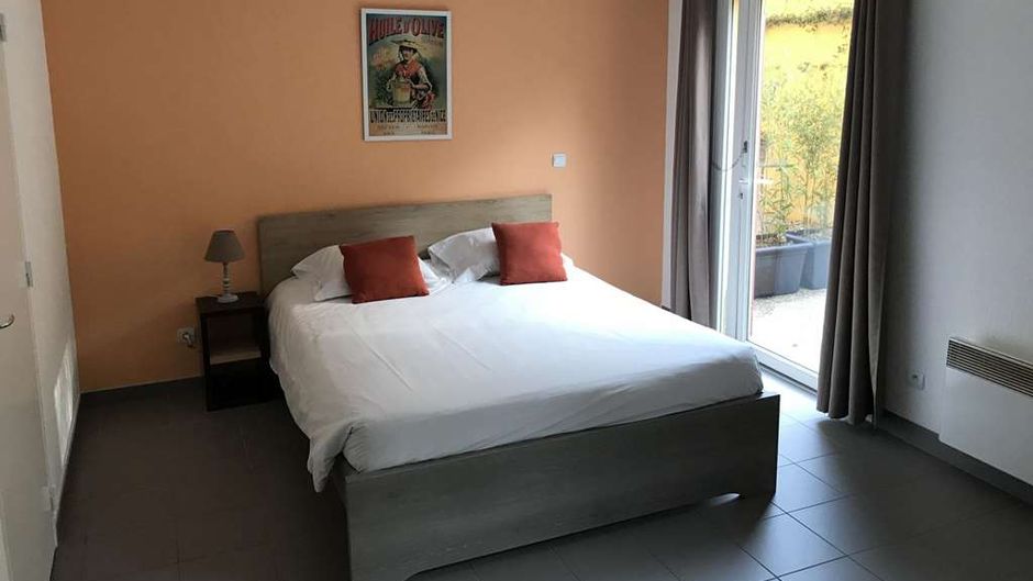 Resid'Artel Val de Durance Hotel Room