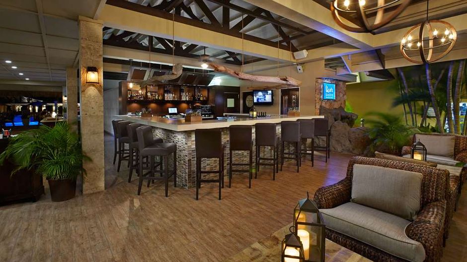 Manchebo Beach Resort & Spa Restaurant