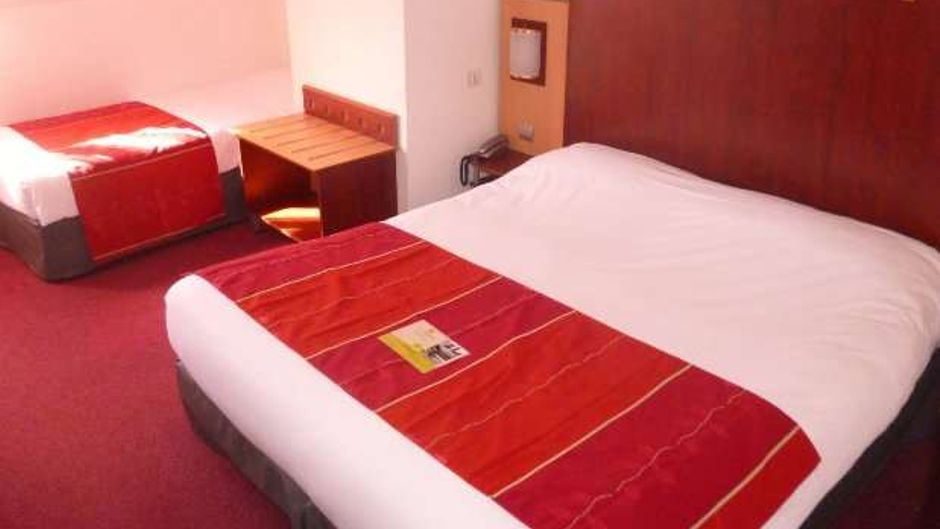 Logis Hotel de la Loire Room