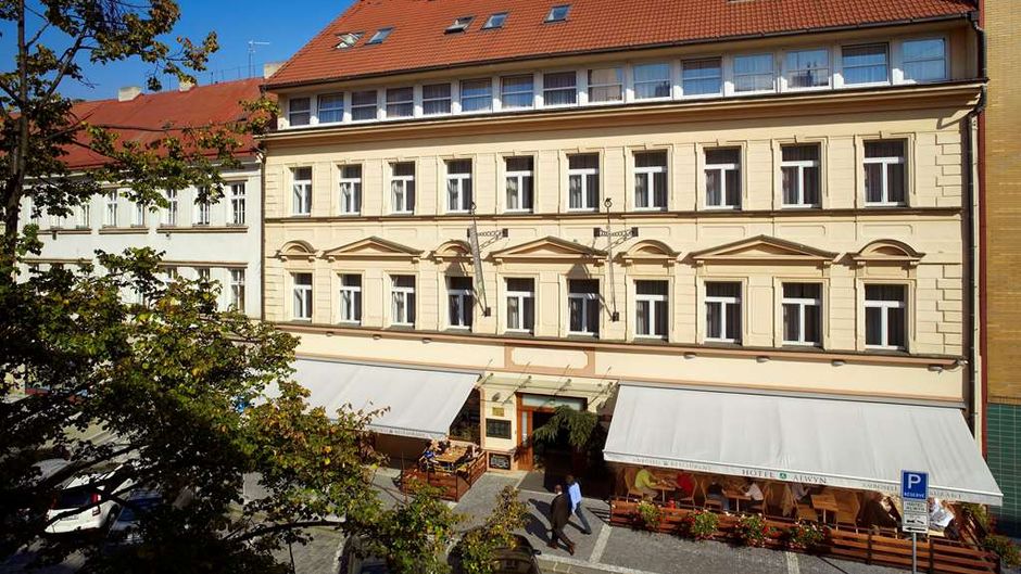 The Hotel Fitzgerald Exterior