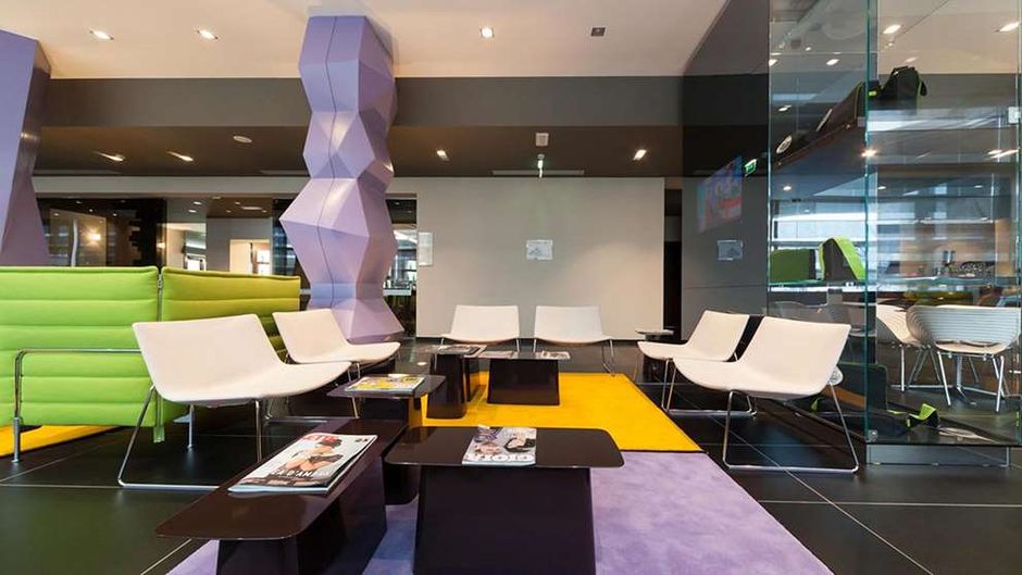 RMH Modena Des Arts Hotel Lobby