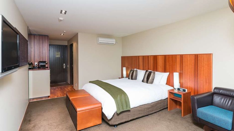 Te Waonui Forest Retreat Room