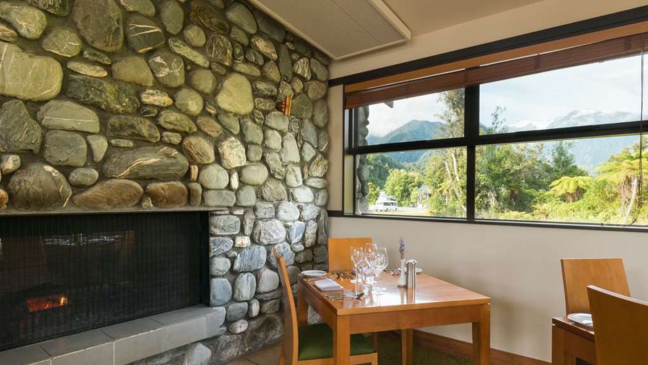 Te Waonui Forest Retreat Restaurant