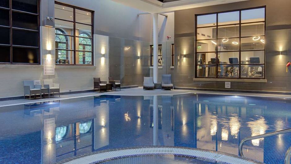 Oulton Hall Pool