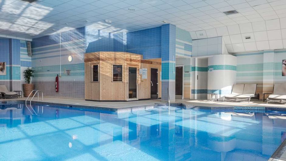 Stratford Manor Pool
