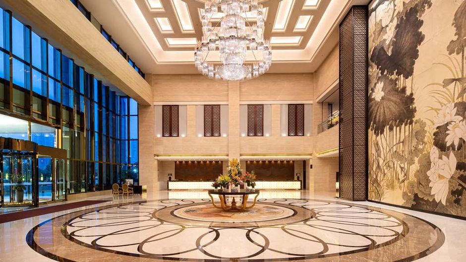 Wyndham Xinyang Downtown Lobby