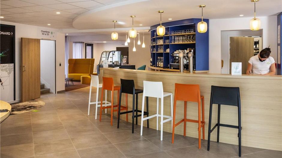 Ibis Styles Fougeres Restaurant