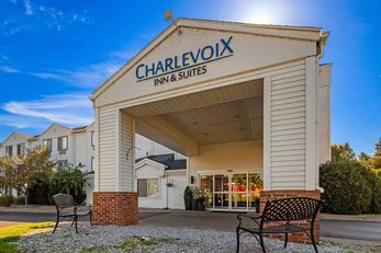 Charlevoix Inn & Sts SureStay Coll by BW