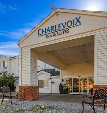 Charlevoix Inn & Sts SureStay Coll by BW
