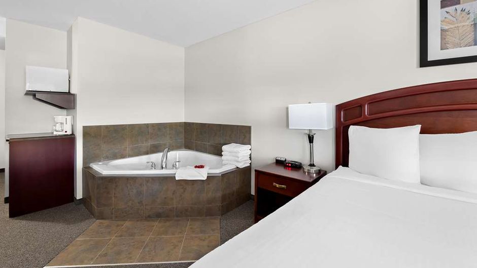 SureStay Plus by Best Western Hardisty Suite