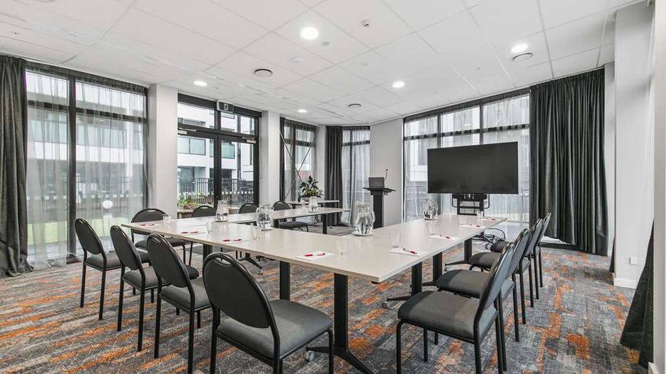 Ramada by Wyndham Newmarket Meeting