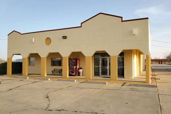 Motel 6 Shamrock